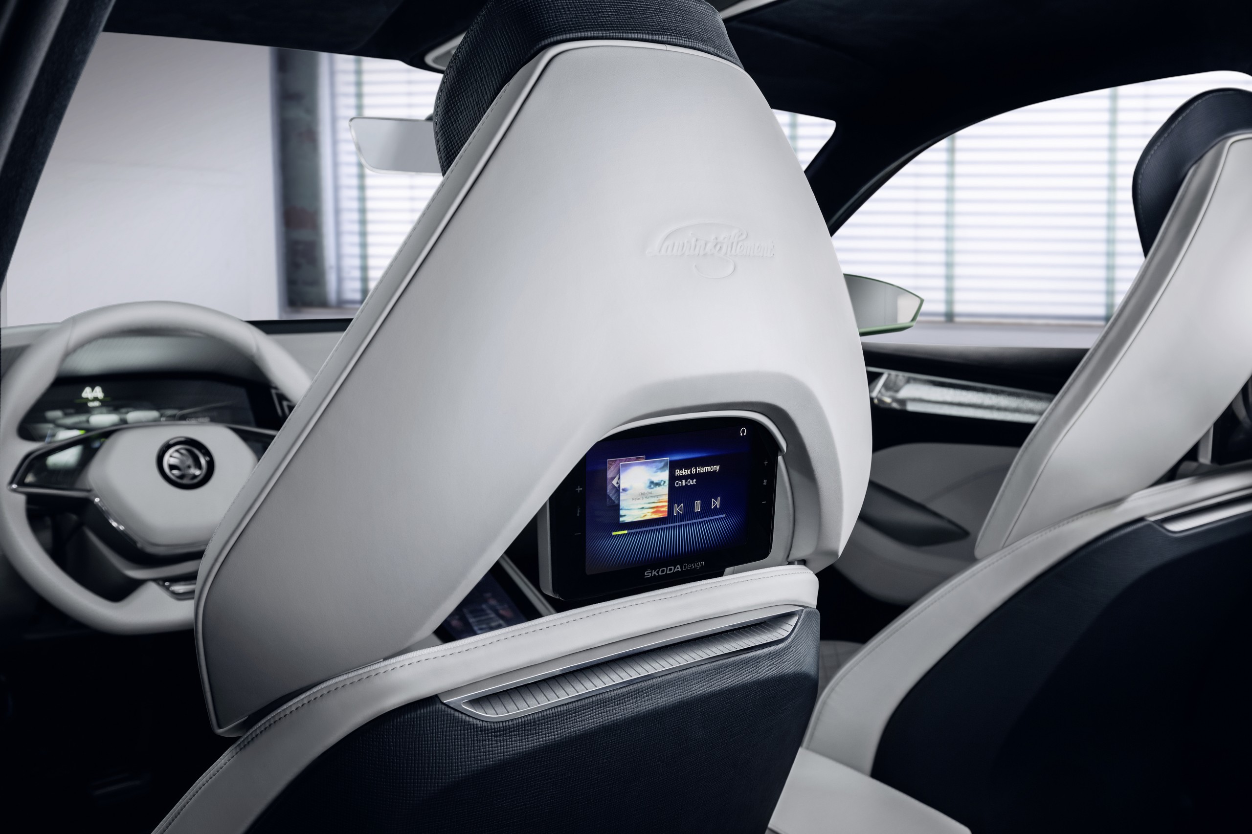 ŠKODA VisionS show car celebrates its world premiere at Volkswagen ...