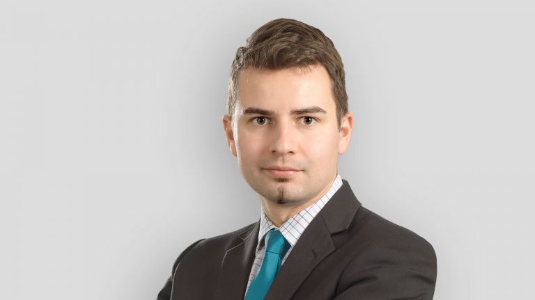 contacts_Tomas_Kubik_Portrait