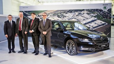 Prezident Miloš Zeman navštívil výrobní závod ŠKODA AUTO v Kvasinách