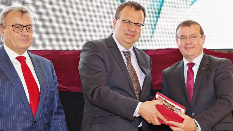 ŠKODA AUTO poosmnácté v čele žebříčku ‚CZECH TOP 100’