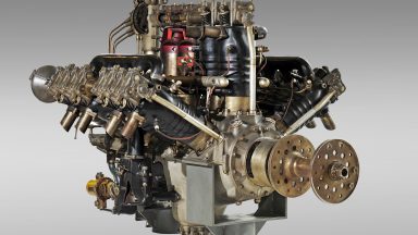Nevšední historie: Letecký motor W12 ve ŠKODA Muzeu