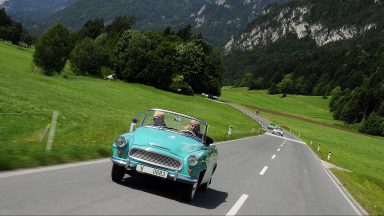 Kitzbuehel Alpine Rally: Two ŠKODA classics in the historic car parade on fabulous alpine roads
