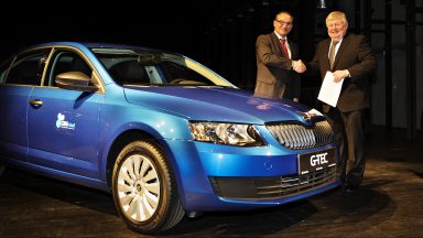 CNG ofenzíva ŠKODA: Podepsán kontrakt na dodávku 300 vozidel ŠKODA