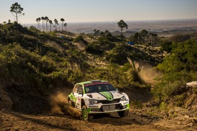 Vítězstvím v Argentinské rally si posádka Pontus Tidemand/Jonas Andersson s vozem ŠKODA FABIA R5 zajistila vedení v kategorii WRC 2
