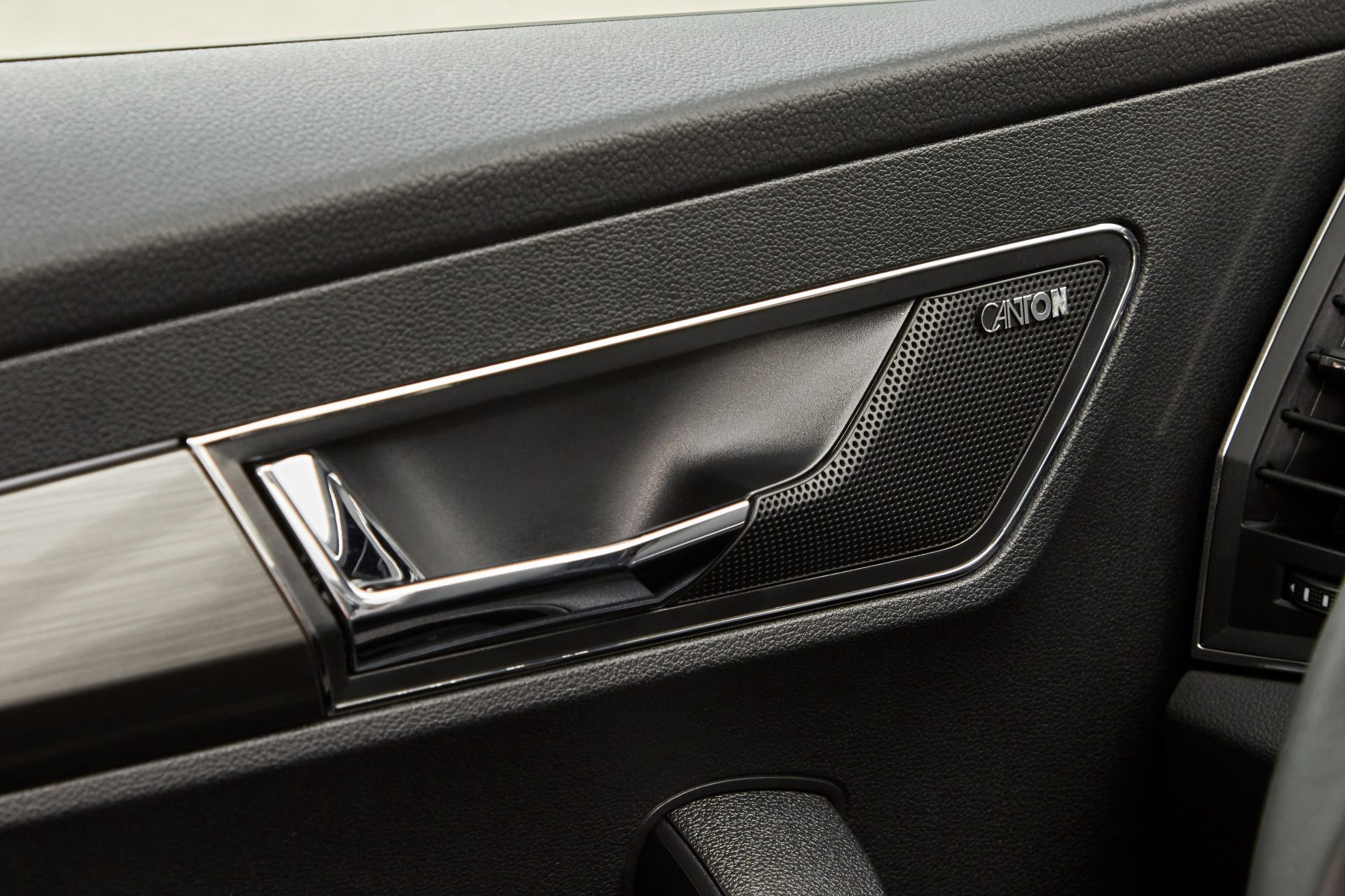 The Unexpected Secrets Of The 2019 Skoda Karoq Interior - ofa7r76