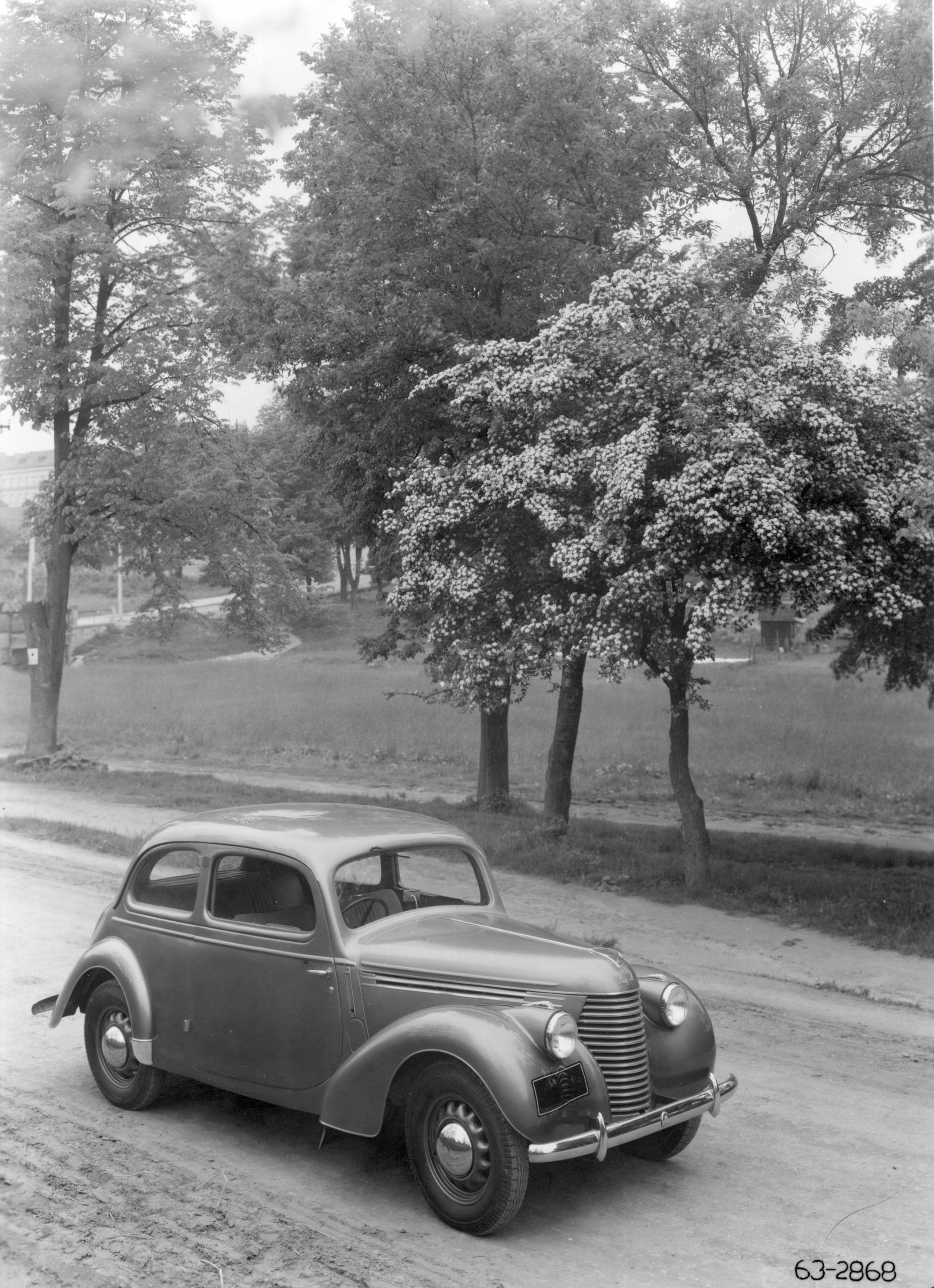 Škoda Popular 1100 Type 927 1939 -2- - a photo on