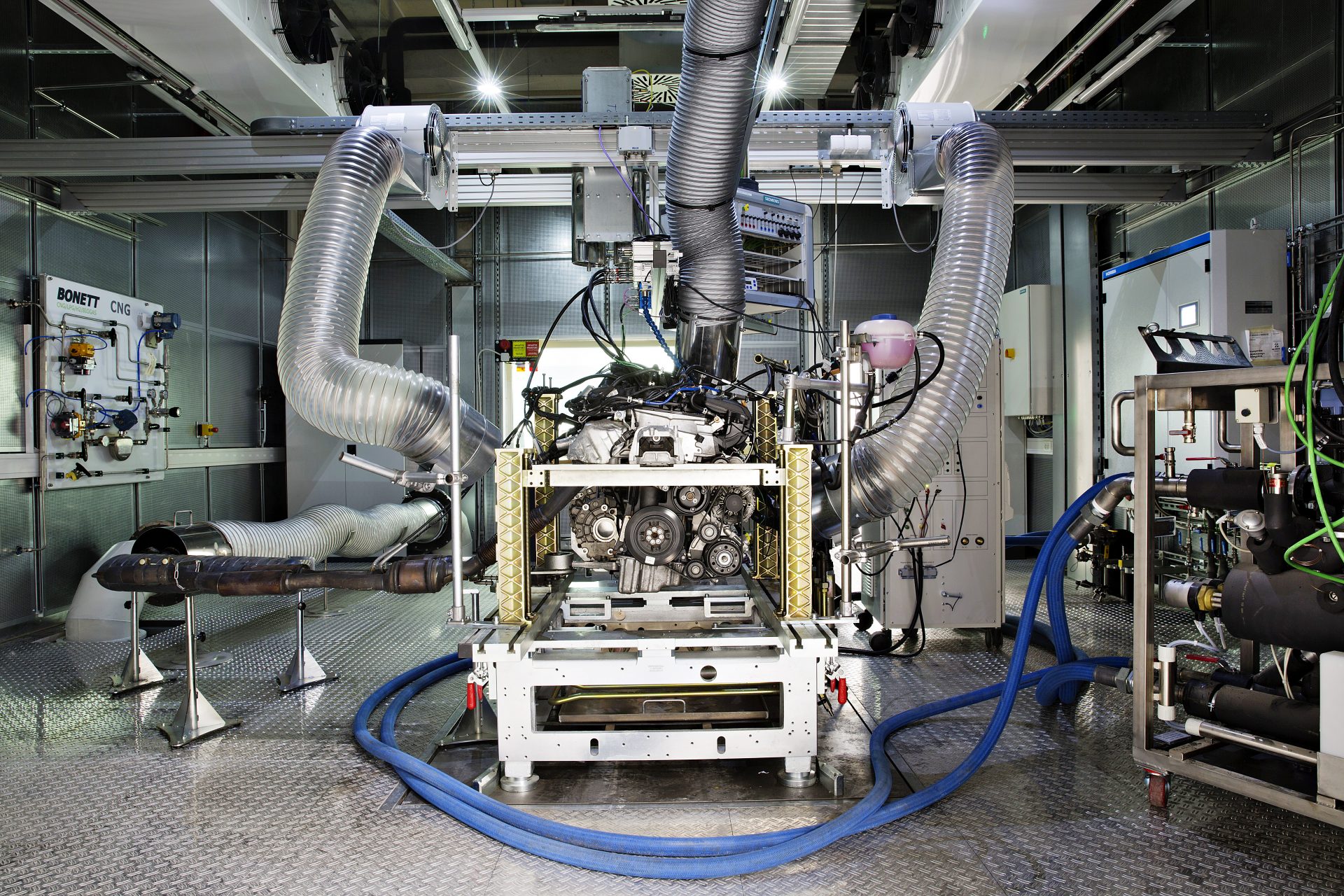 Behind the scenes: How engines are tested - Škoda Storyboard
