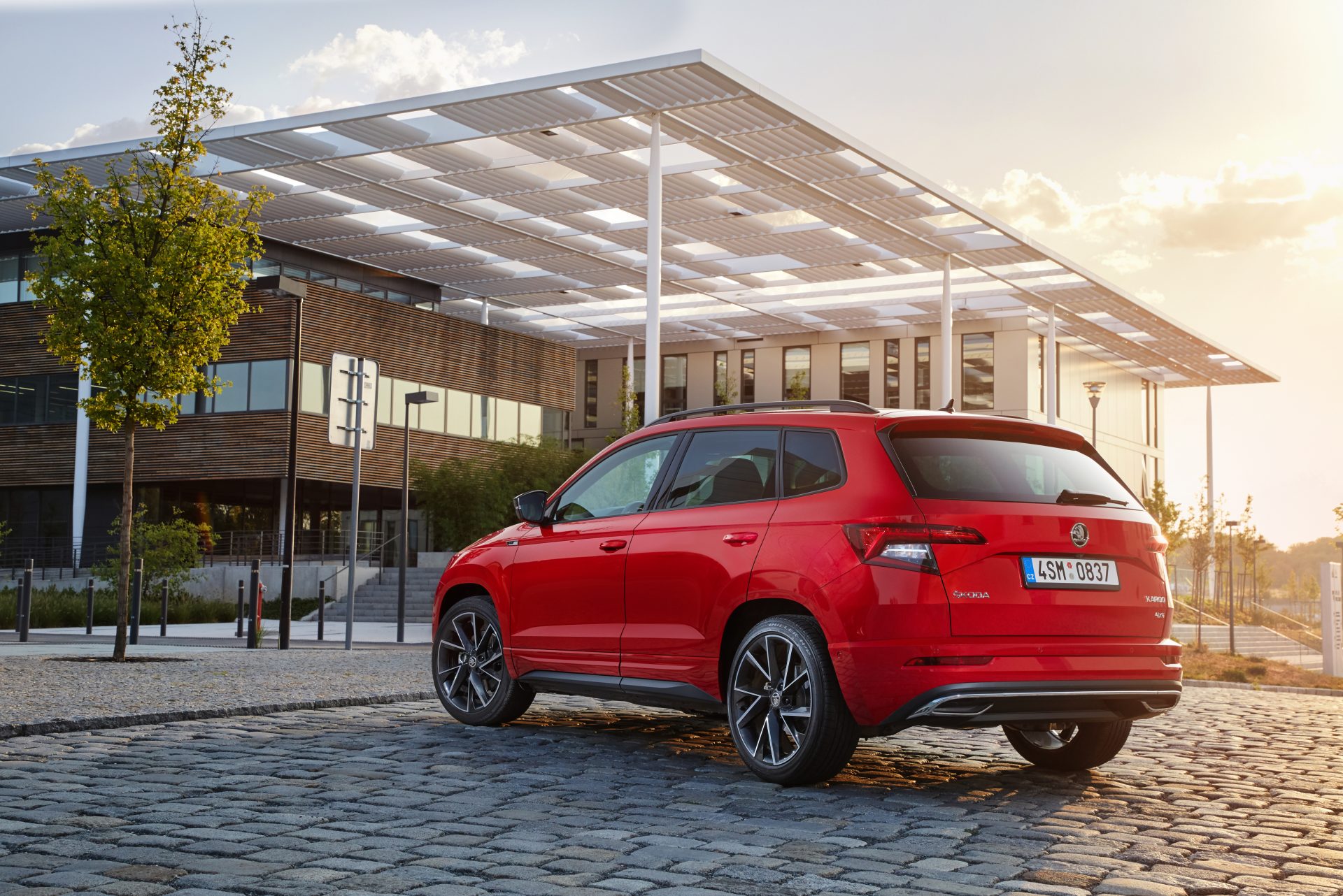Unglaublich! Skoda Karoq Sportline – So Gut Ist Der 4X4! - ud6iek2