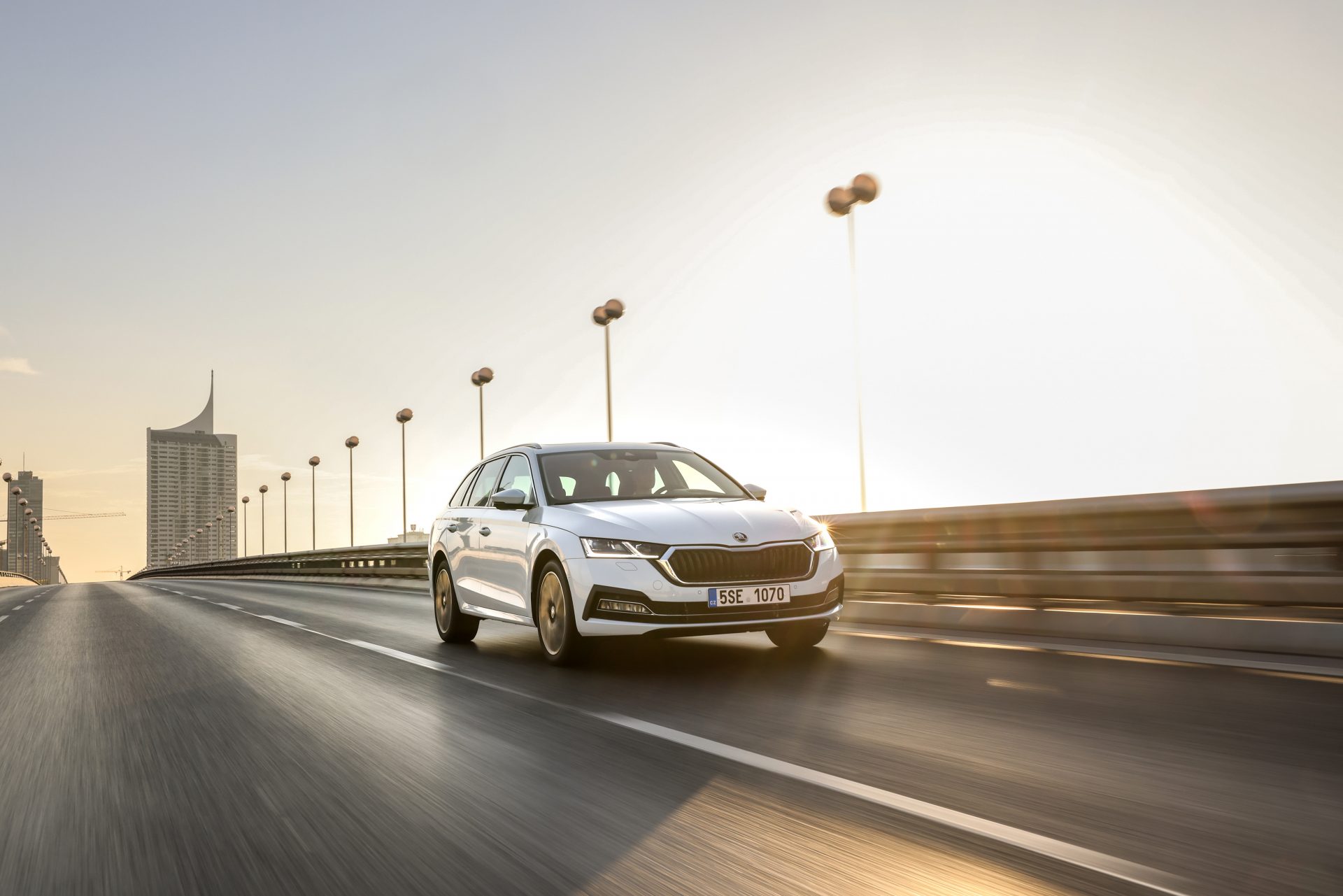 ŠKODA OCTAVIA COMBI iV - Škoda Storyboard