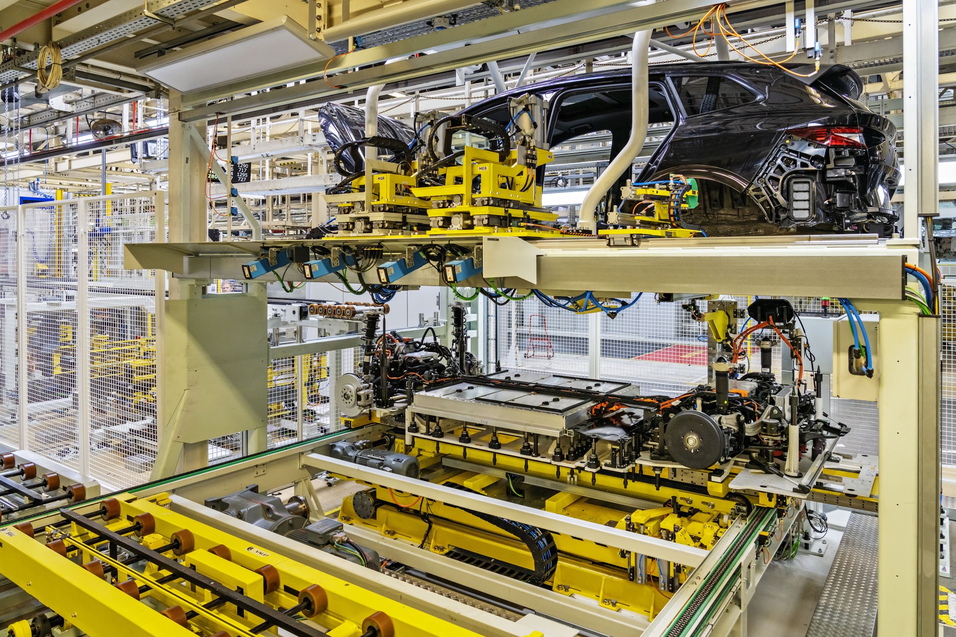 Production of the ŠKODA ENYAQ iV model - Škoda Storyboard
