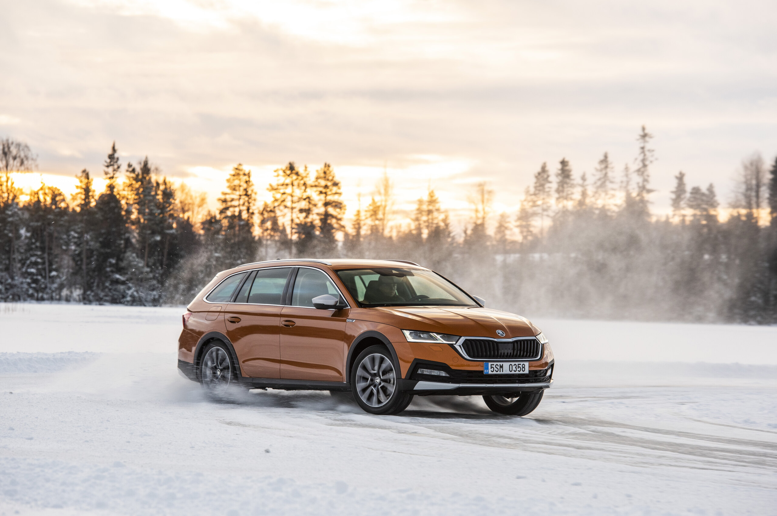 Schne Skoda Octavia Scout Estate Bilder