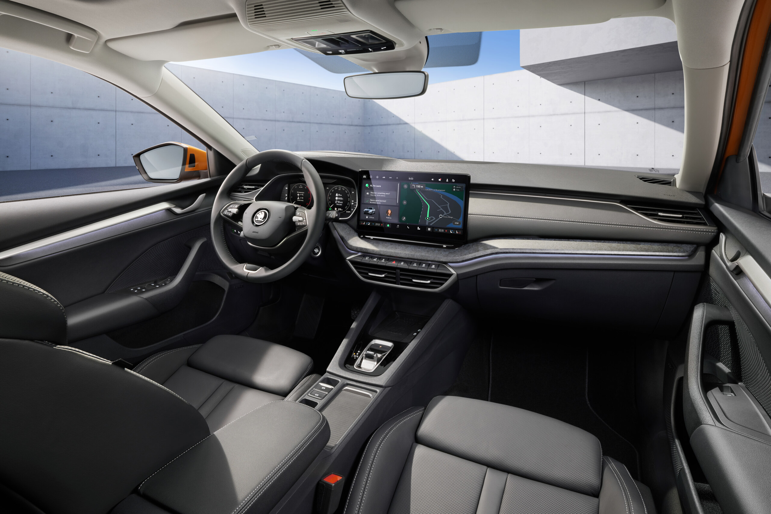 Produktbild von Dachträger Für Skoda Enyaq 2021-2025 - ACE-2 Relingträger Schwarz Alu - Inkl. Diebstahlschutz & Einbauanleitung