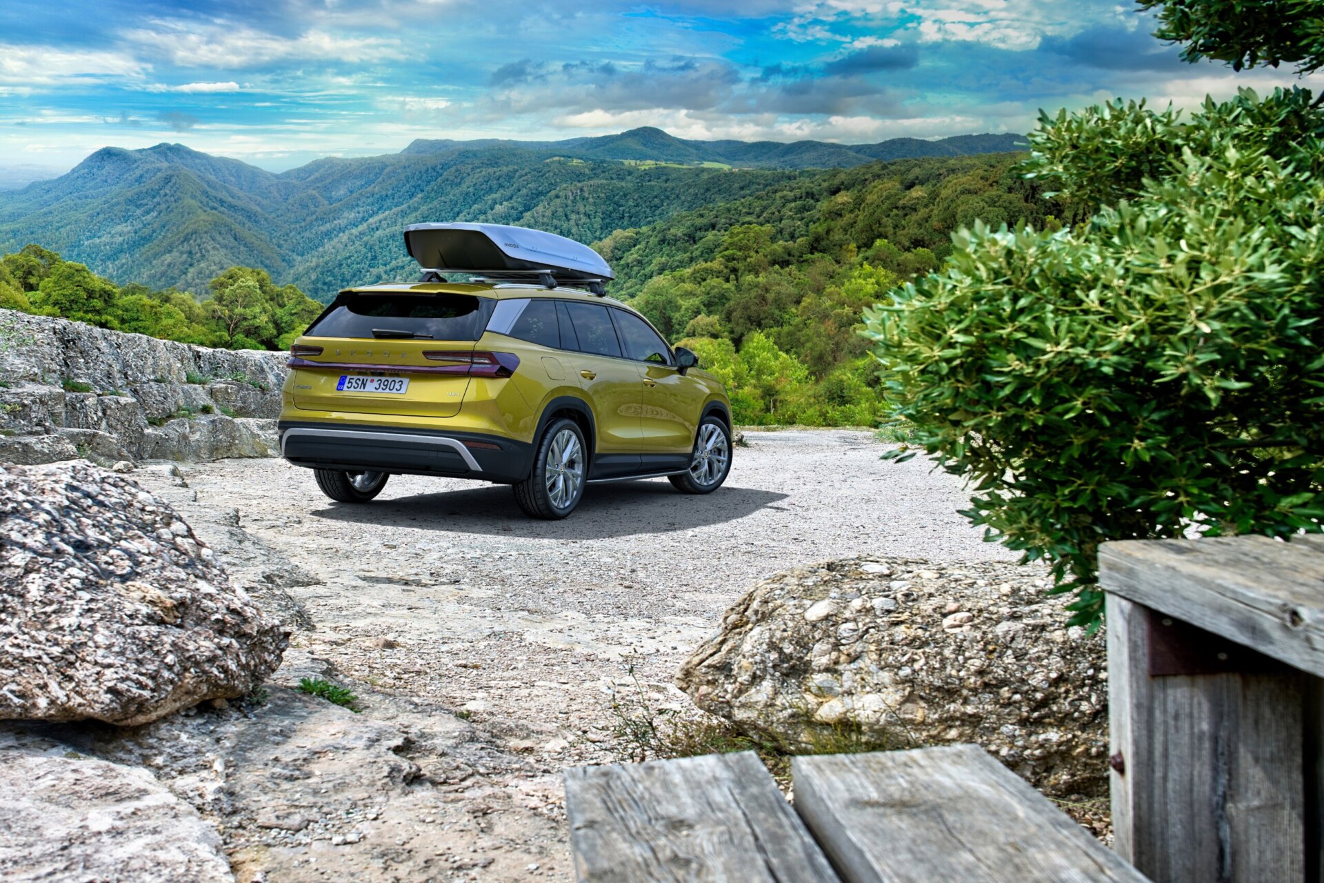 Strešni kovček: ni vseeno, kam in kako ga montirate