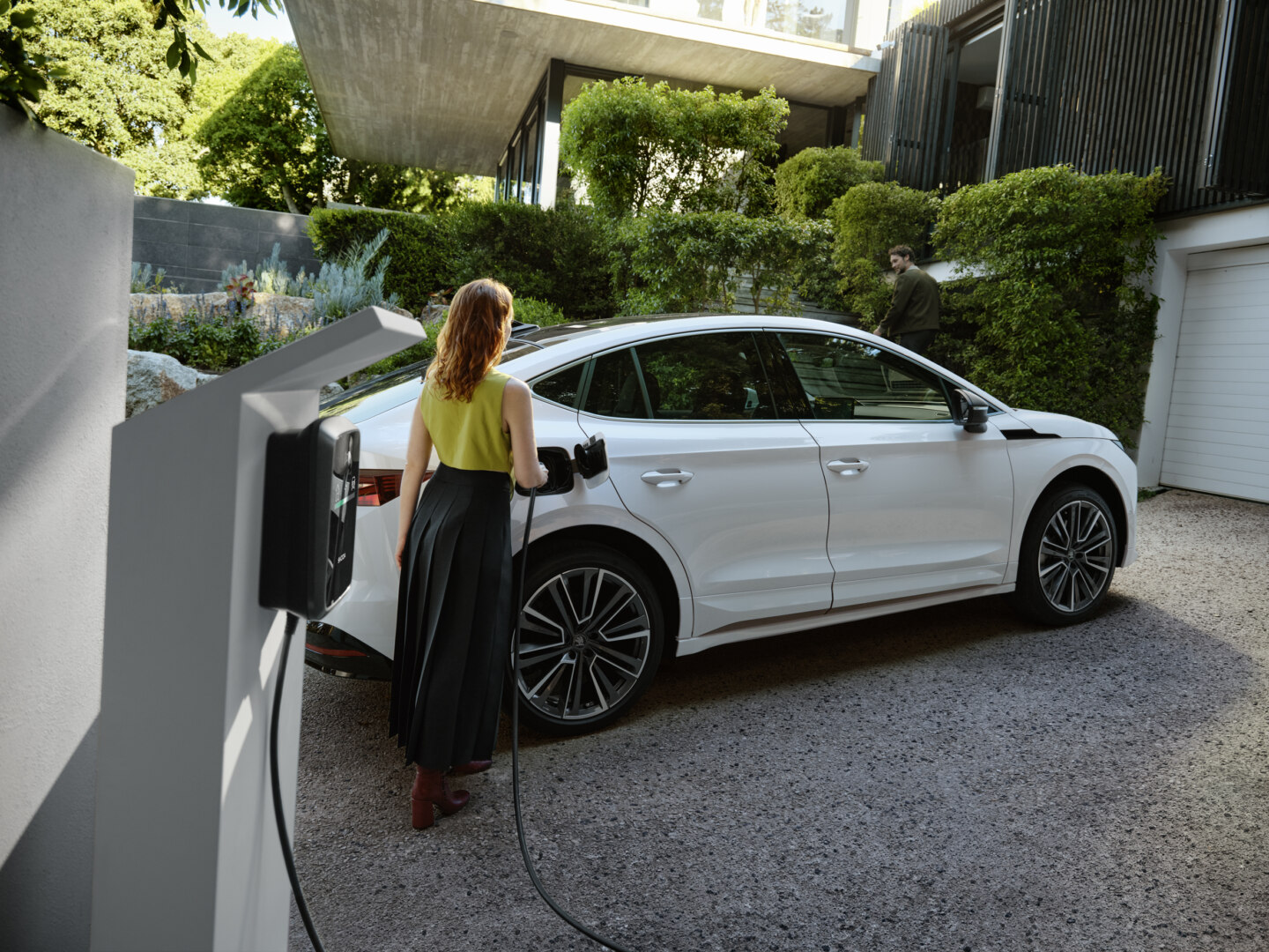 New-Enyaq-Coupe-2025-Launch-AFS-Lifestyle-charging_cfac3b22