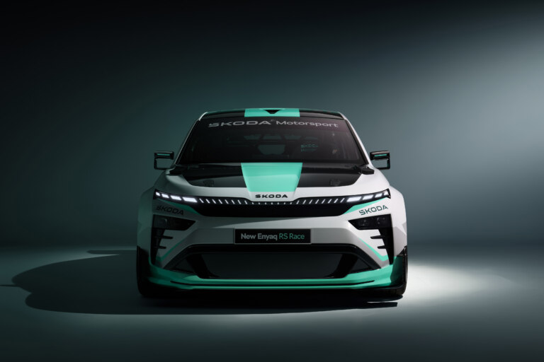 Nový Enyaq RS Race