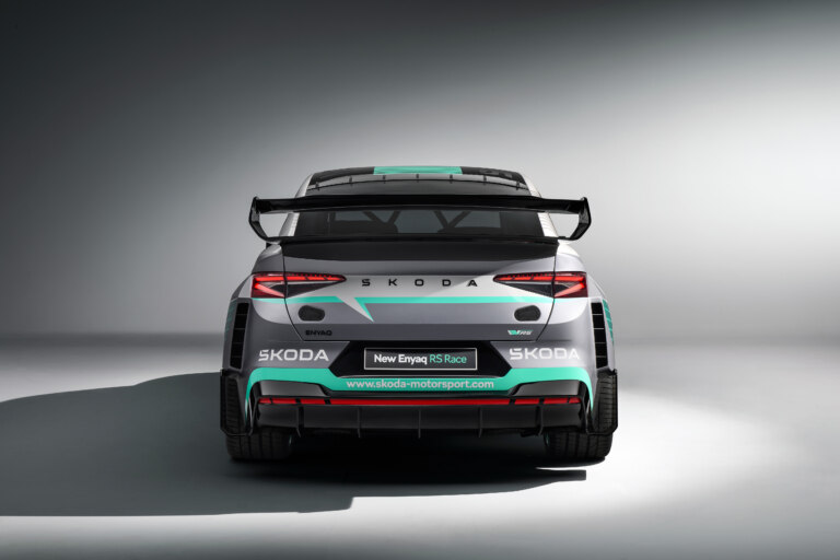 Nový Enyaq RS Race