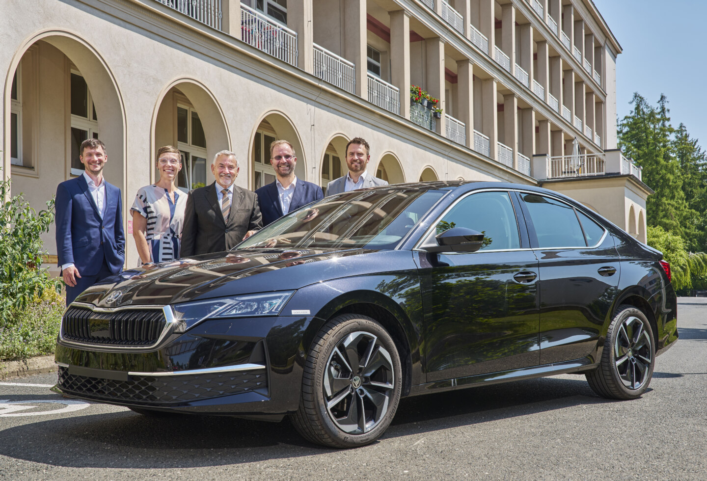 Škoda Auto předala Rehabilitačnímu ústavu Kladruby trenažér pro osoby se sníženou hybností