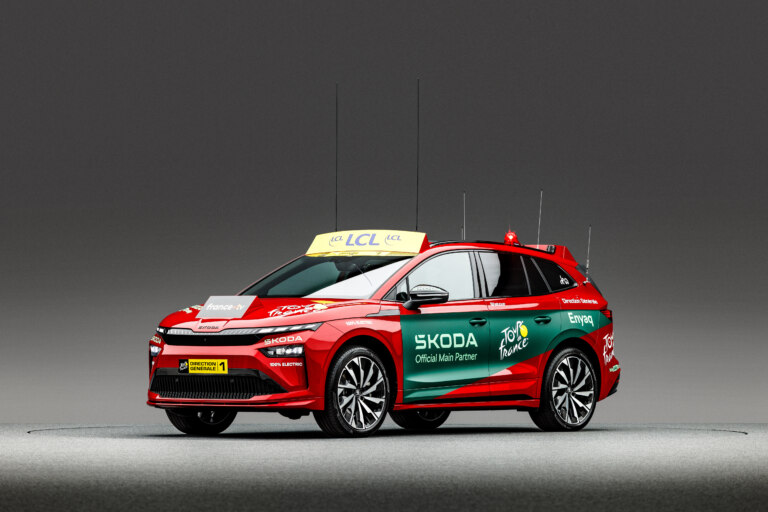 Škoda Auto supports Tour de France Femmes avec Zwift as the main partner, providing a fleet of electrified vehicles