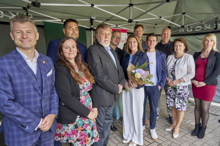 Škoda Auto a Odbory KOVO poskytují nevyužité jídlo Azylovému domu pro matky s dětmi