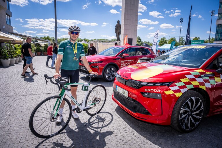 Škoda Auto Slovensko testuje praktickú cyklolekárničku v spolupráci so zdravotnou službou ZaMED