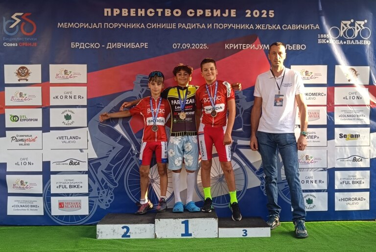 David-Dragovic-i-Dordje-Stanisavljevic-U13-drugi-i-treci-na-Prvenstvu-Srbije-u-kriterijumskoj-voznji-za-2025_7a733233