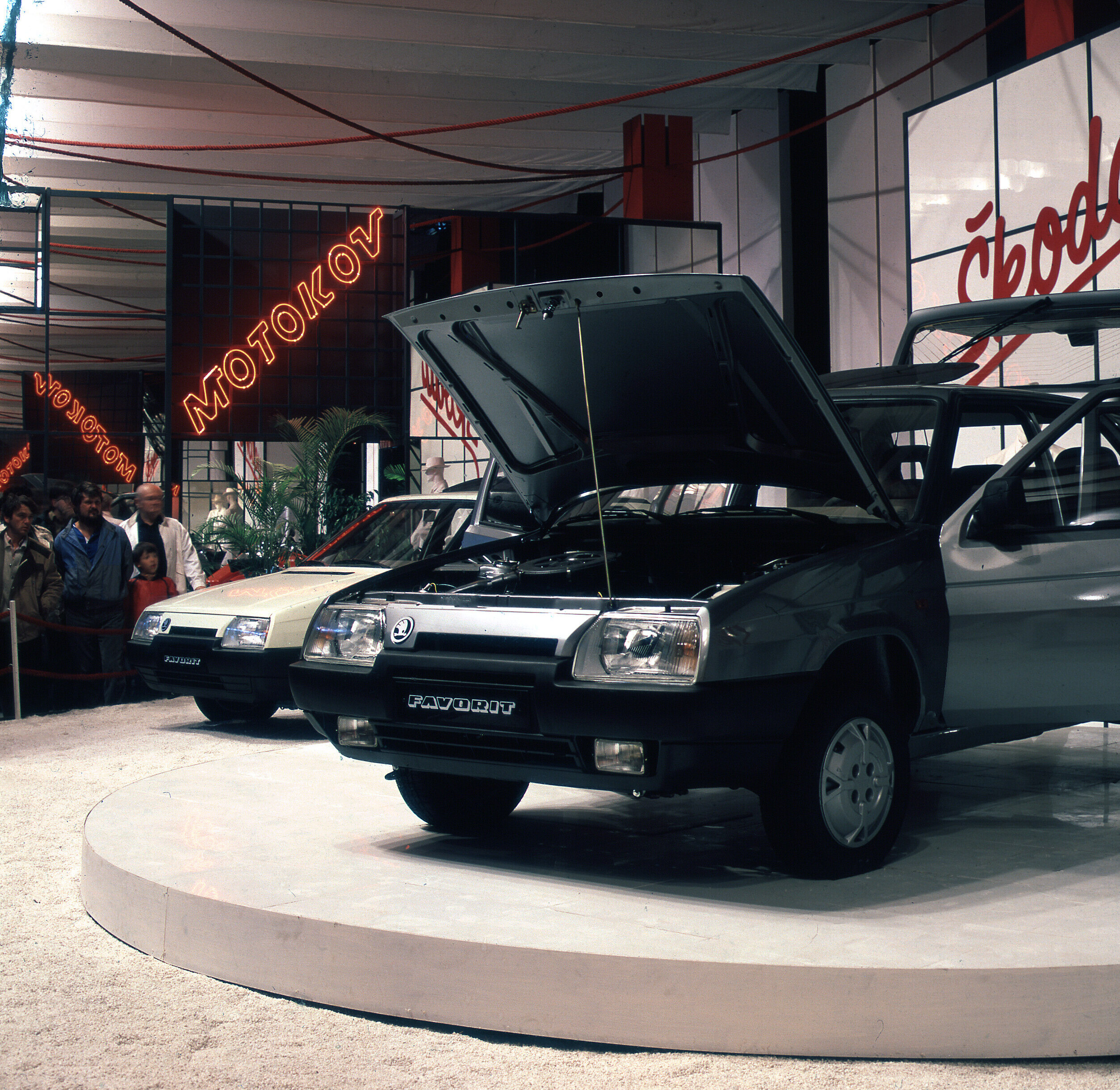 Skoda_Favorit_136L_Strojirensky_veletrh_1987_Brno_02_7b4872bc