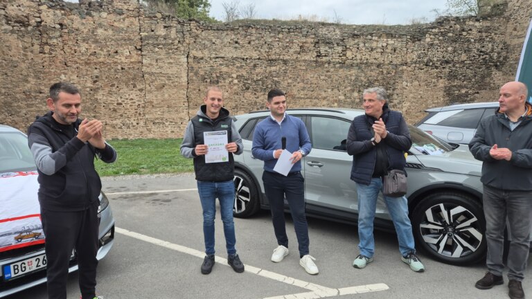 20251012_152235_ad8cc4de