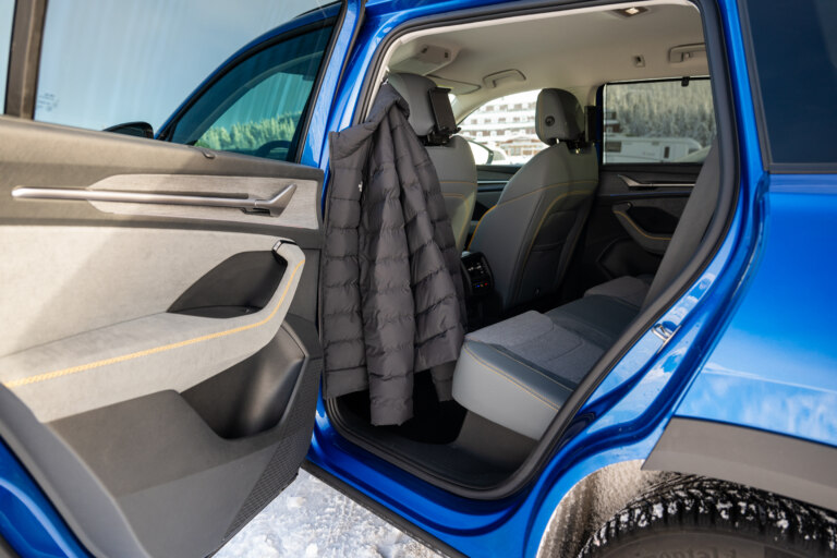 V zime si v aute prikúrte, ale neuvarte sa