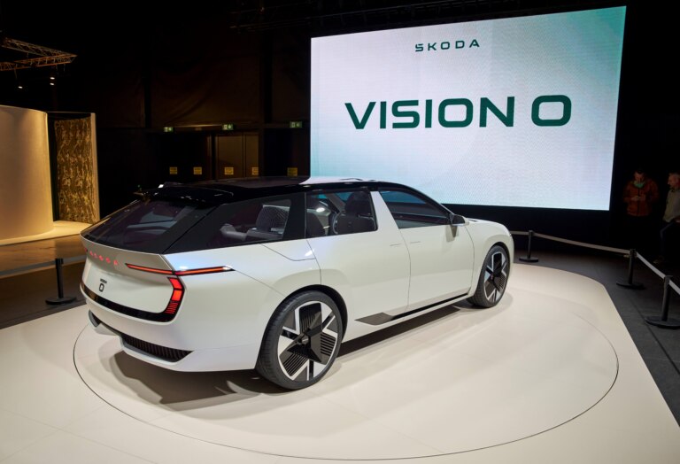 Studie Vision O naznačuje pojetí budoucího elektrického kombi