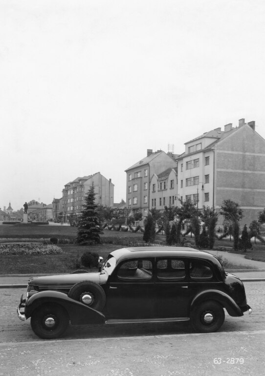 Škoda Superb 3000 OHV (1938-1949)