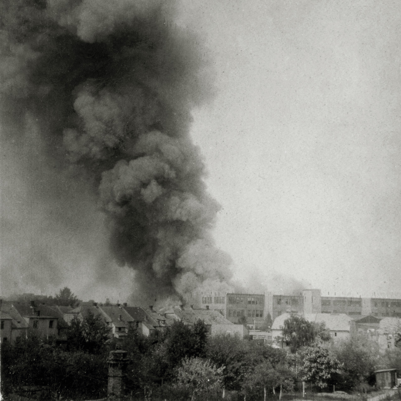 Fo001354_po_pozaru_1945_kour_2_8e801202