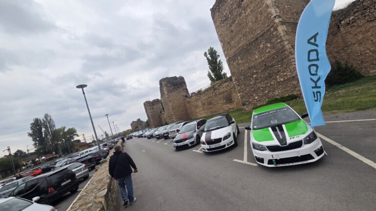 IMG-fe01c53506b7f13240927fcf27cfbb5b-V_a217cc50