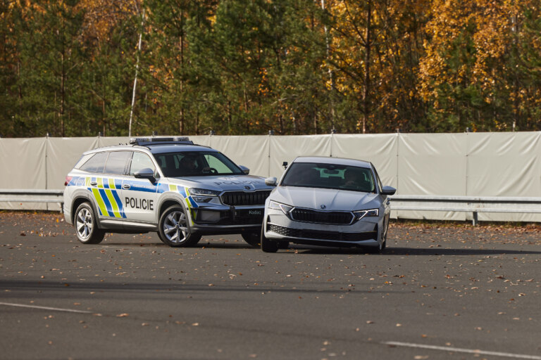 A demonstration of the PIT maneuver, in which a police vehicle stops the pursued vehicle