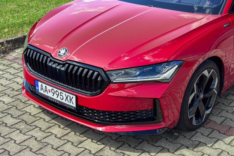 Tri tisícky kilometrov s najsilnejším Superbom. Ako zvládol taliansku výzvu?