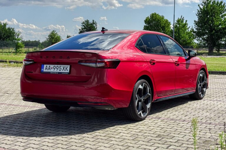 Tri tisícky kilometrov s najsilnejším Superbom. Ako zvládol taliansku výzvu?