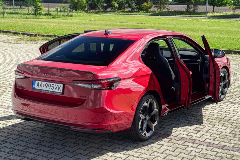 Tri tisícky kilometrov s najsilnejším Superbom. Ako zvládol taliansku výzvu?