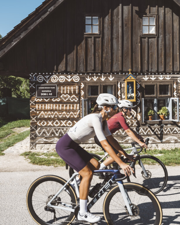 Škoda Auto Slovensko podporila projekt BODKi, prichádza knižná novinka nielen pre cyklistov