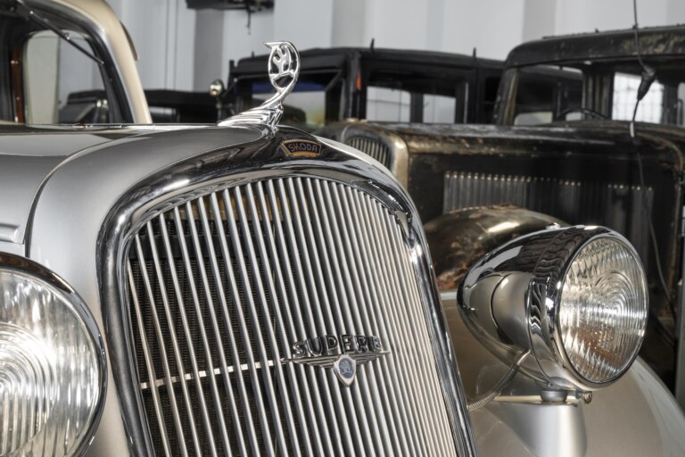 Škoda Superb (1936)