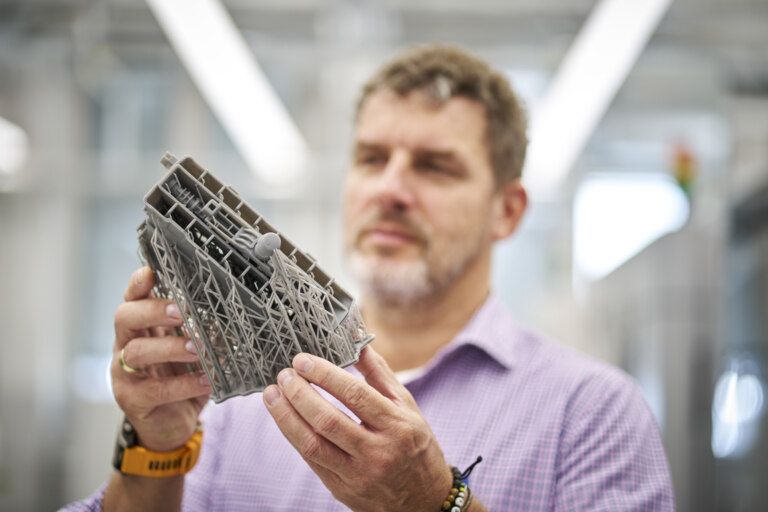 Drobnosti hneď, nárazník do pár dní. 3D tlač urýchľuje vývoj