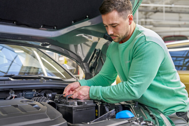 Baterie 12V patří k součástem, které v zimě selhávají nejčastěji.
