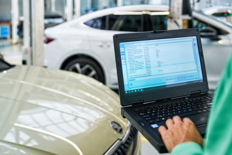 Výpis paměti závad napoví, zda jsou potřeba další diagnostické kroky.