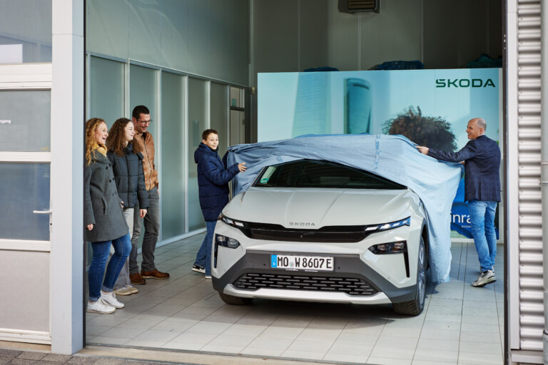 Škoda Elroq a spokojná rodina