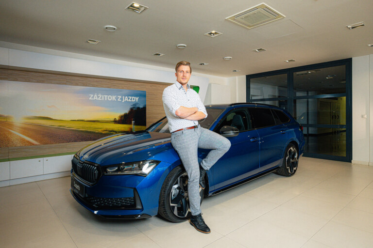 Herec Juraj Bača pokračuje v spolupráci so Škoda Auto Slovensko