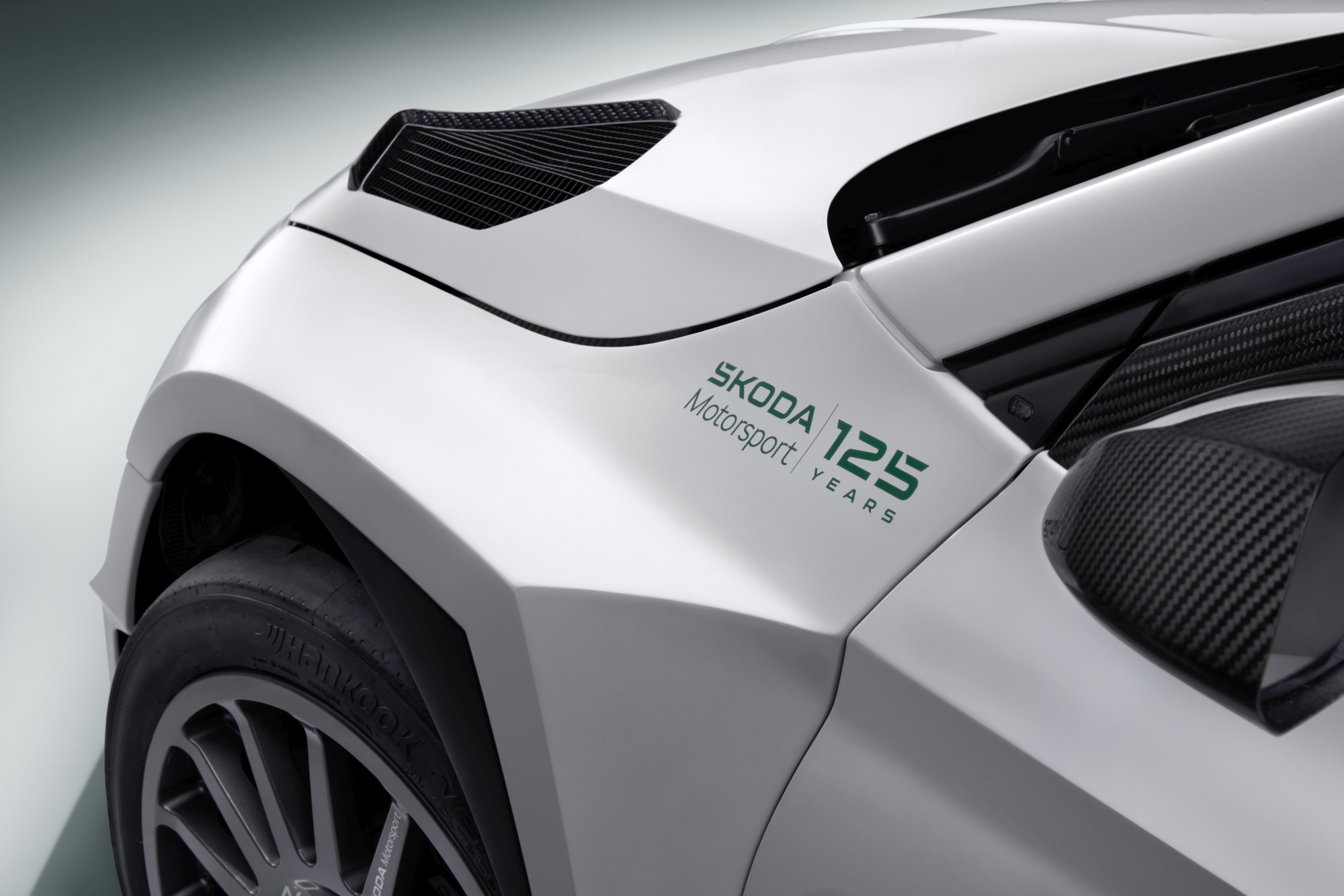 RS_Rally2_125_white_logo_front_aad17008