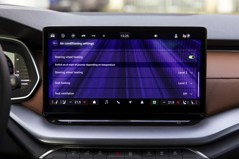 Depending on the settings, Škoda cars can also automatically activate certain functions after starting the engine
