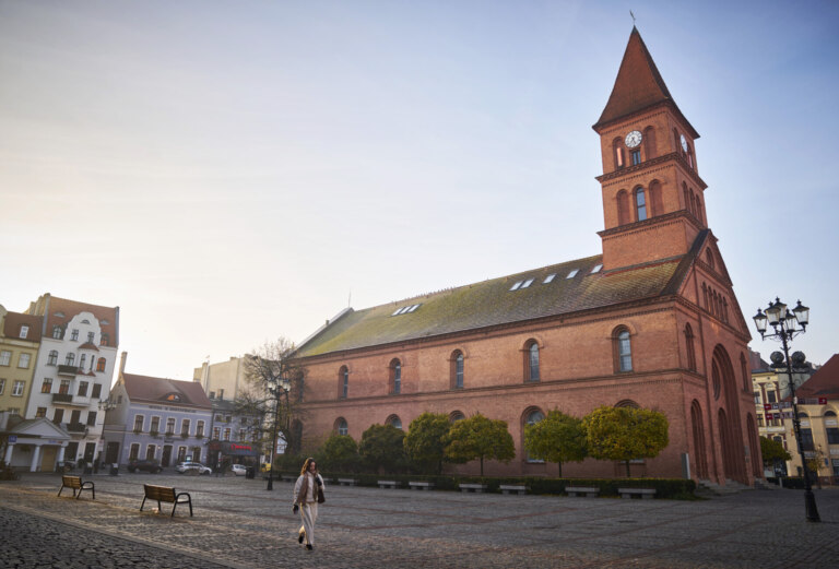 dst8648_b0692244-1920x1303_bf4f0ab7