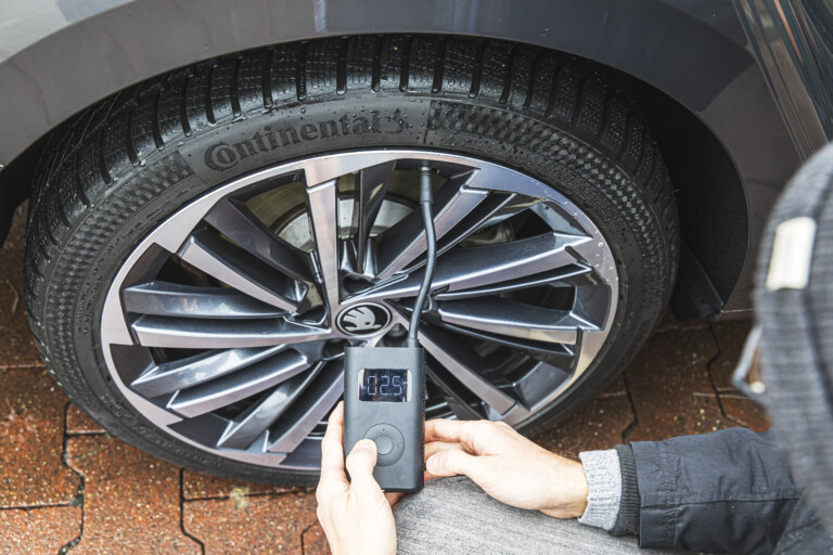 Check the correct tire pressure even when the weather changes. As temperatures drop or rise, tire pressure also changes and needs to be adjusted accordingly.