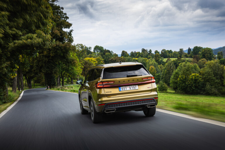 skodas-rs-models-138_5a36af68-1920x1280_7e42d6ab