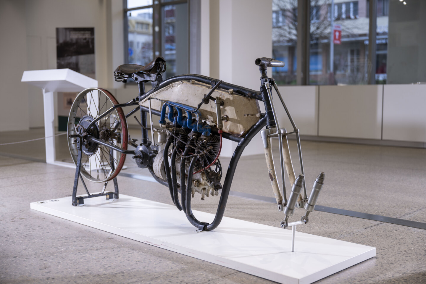 Laurin & Klement CCCC: Unikátní exemplář čtyřválcového motocyklu zapůjčen do Škoda Muzea