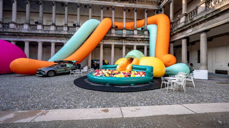 Modelling clay, yoga, simply Epiq! Škoda returns to Milan